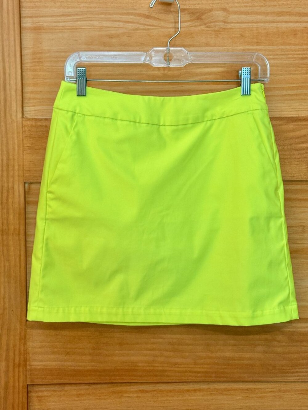 NIKE Golf NEW Neon Highlighter Yellow DriFit Tennis Skort Skirt Women's size 2